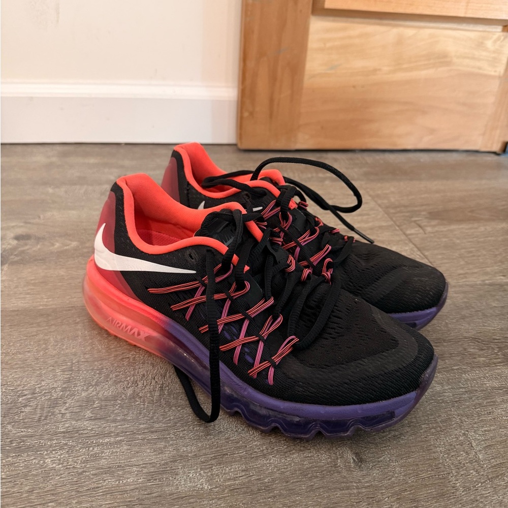 Nike Women's AirMax Black and Pink Athletic Shoes